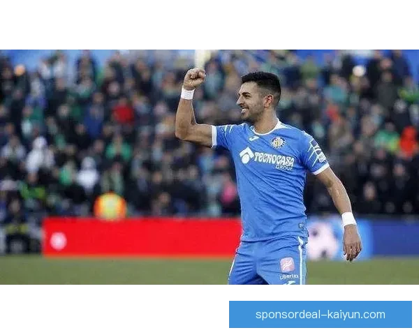 赫塔菲攻防平衡状态持续提升，竞技表现备受关注