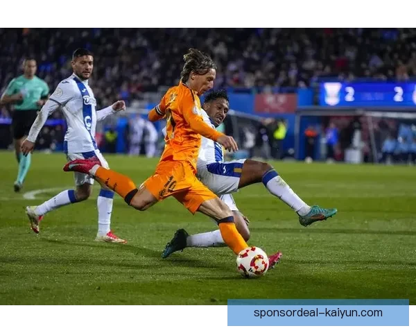 西甲皇马在国王杯中的表现持续稳健，备受关注的实力不容小觑